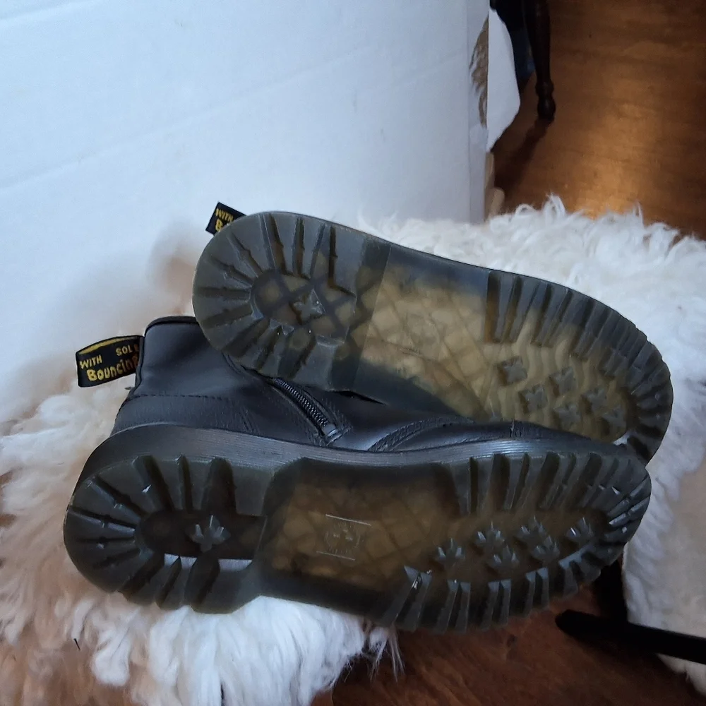 Dr. Martens 101 Black Leather Combat Boots 6 Eye Yellow Stitch Lace Up 5 - Picture 5 of 8